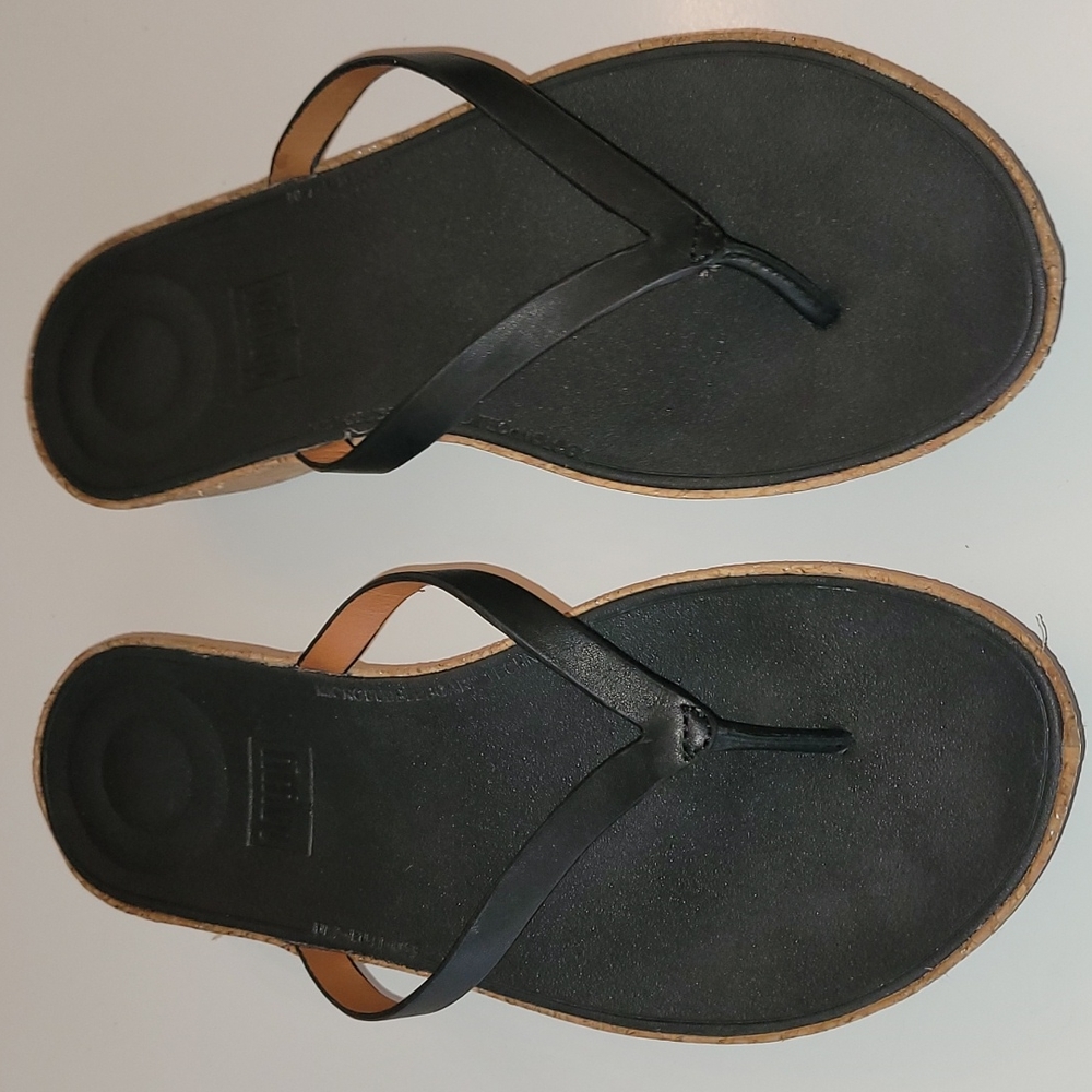 Fitflop black and cork flip flop sandals